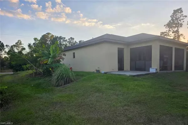 Lehigh Acres, FL 33972,605 E 11th ST