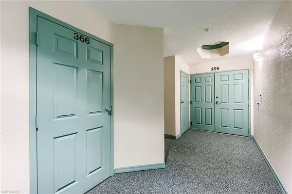 Fort Myers Beach, FL 33931,4183 Bay Beach LN #366