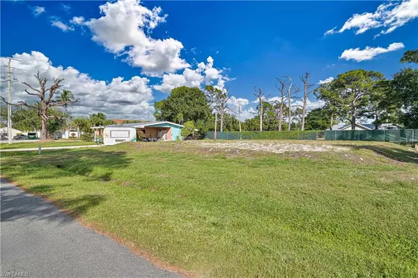 Fort Myers, FL 33908,7144 Vassar DR