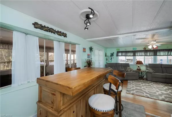 North Fort Myers, FL 33917,123 Conestoga TRL