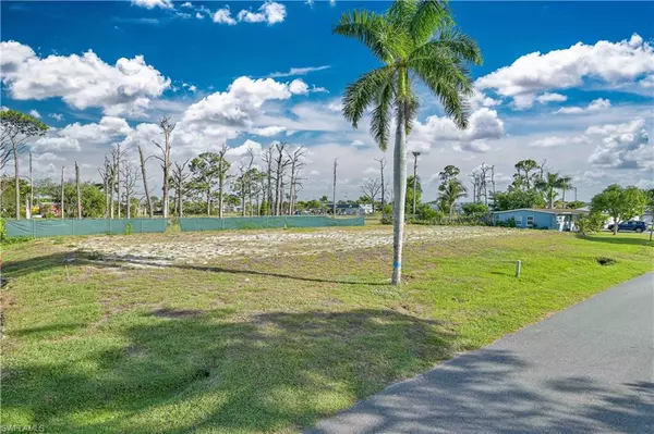 Fort Myers, FL 33908,7168 Vassar DR