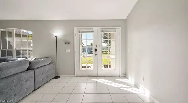 Cape Coral, FL 33991,1915 SW 2nd ST