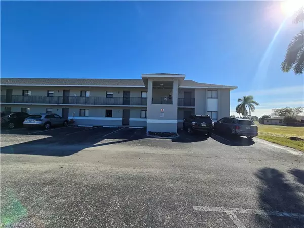 4815 Triton CT E #11, Cape Coral, FL 33904