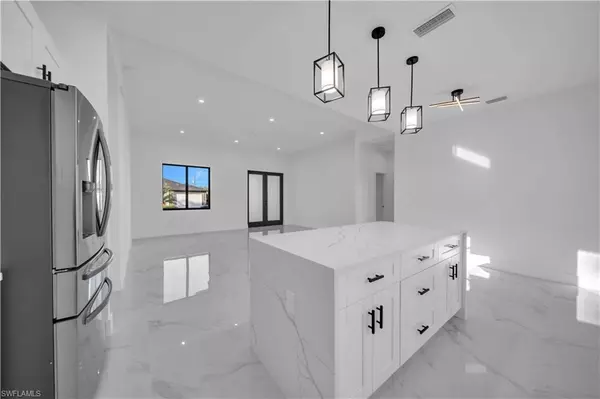 Lehigh Acres, FL 33971,5003 2nd ST W