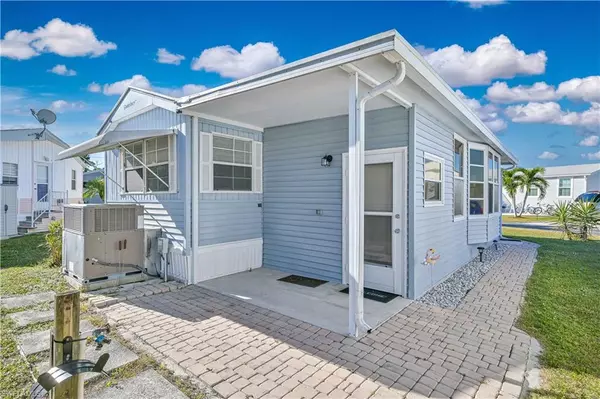 Estero, FL 33928,4751 Liberty LN W