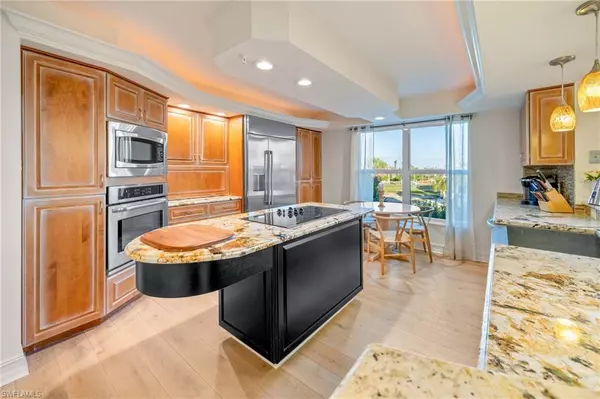 Sanibel, FL 33957,3131 W Gulf DR #303