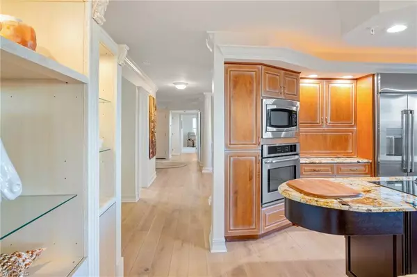 Sanibel, FL 33957,3131 W Gulf DR #303