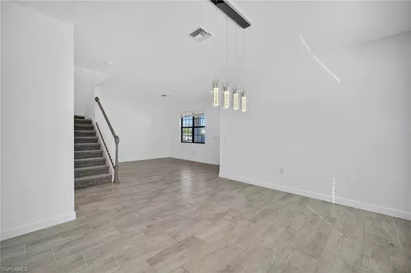 Fort Myers, FL 33913,11484 Canopy LOOP