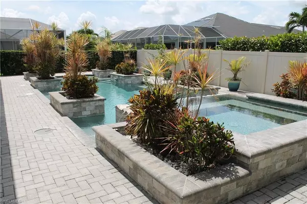 Cape Coral, FL 33991,2736 Lambay CT