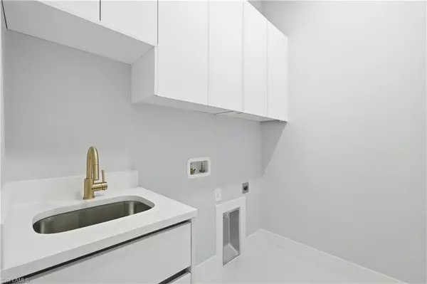 Lehigh Acres, FL 33971,2514 Sunniland BLVD