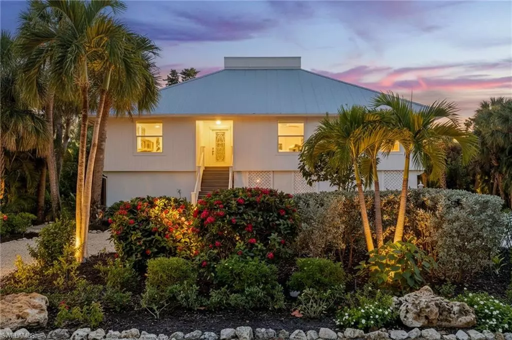 Sanibel, FL 33957,611 N Yachtsman DR