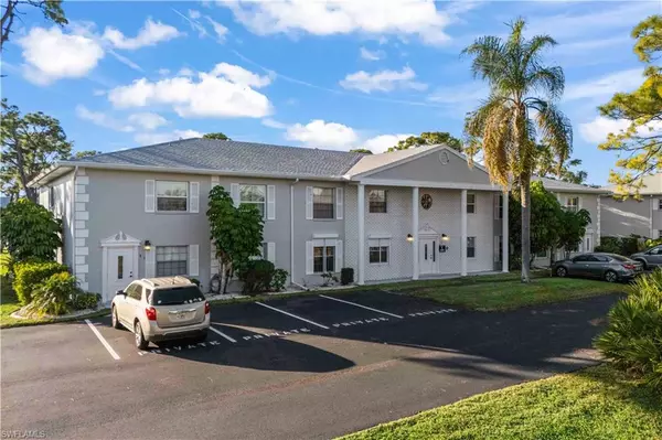 North Fort Myers, FL 33917,7080 Nantucket CIR #2