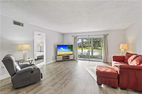 North Fort Myers, FL 33917,7080 Nantucket CIR #2