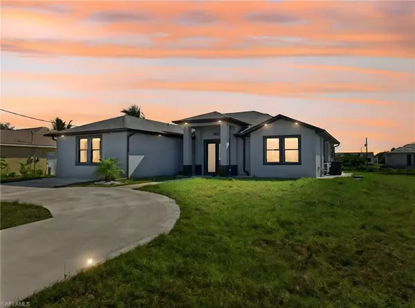 Lehigh Acres, FL 33971,5027 Belrose ST