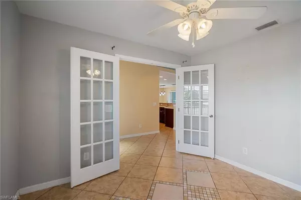 Cape Coral, FL 33993,131 NW 6th ST