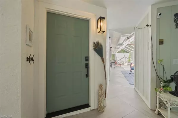 Fort Myers, FL 33919,13660 Abbey DR #2