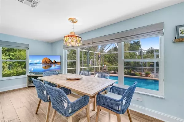 Sanibel, FL 33957,1076 Captains Walk ST