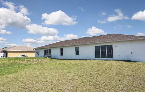 Lehigh Acres, FL 33973,4737-4739 22nd ST SW