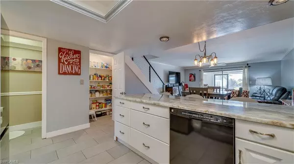 Cape Coral, FL 33904,1102 SE 39th TER #101