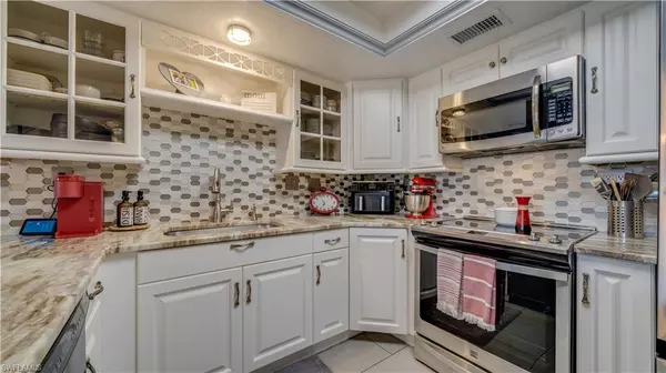 Cape Coral, FL 33904,1102 SE 39th TER #101