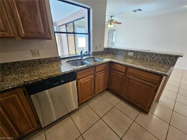 Cape Coral, FL 33904,1206 SE 36th TER