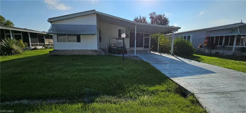 8410 Wagon Wheel CIR, North Fort Myers, FL 33917