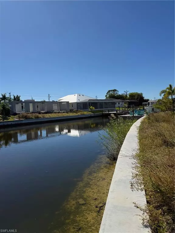 Cape Coral, FL 33914,2222 SW 31st LN