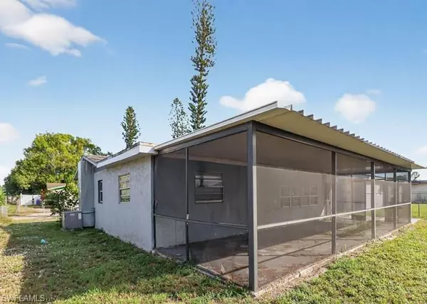 Fort Myers, FL 33916,1770 N Markley CT