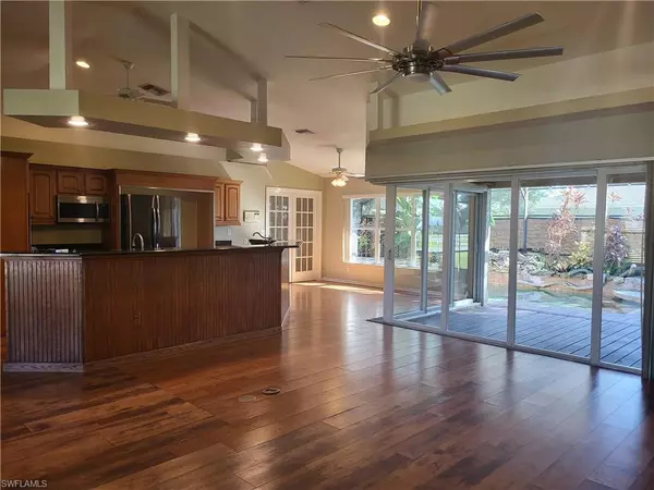 Cape Coral, FL 33993,2115 NW 3RD AVE