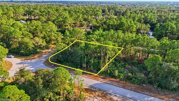 Alva, FL 33920,2430 Mabry ST