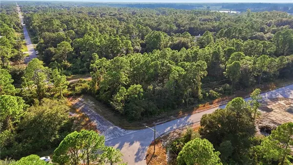 Alva, FL 33920,2430 Mabry ST