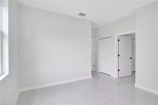 Lehigh Acres, FL 33974,1072 Norton AVE S