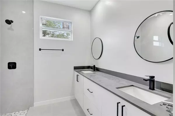 Lehigh Acres, FL 33974,1072 Norton AVE S