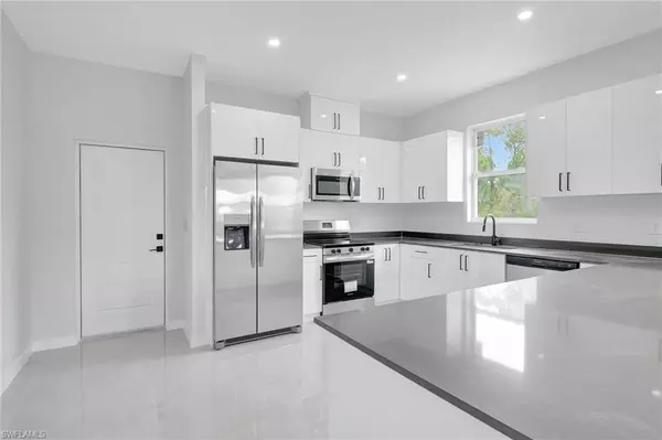 Lehigh Acres, FL 33974,1072 Norton AVE S