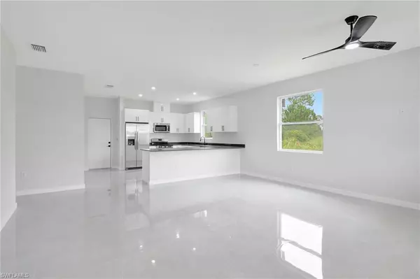 Lehigh Acres, FL 33974,1072 Norton AVE S