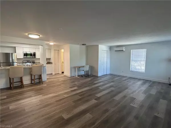 Fort Myers, FL 33919,13118 Feather Sound DR #204