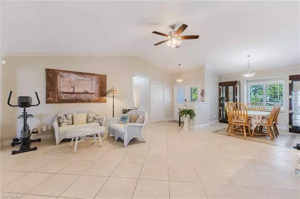 Cape Coral, FL 33990,928 SE 21st PL