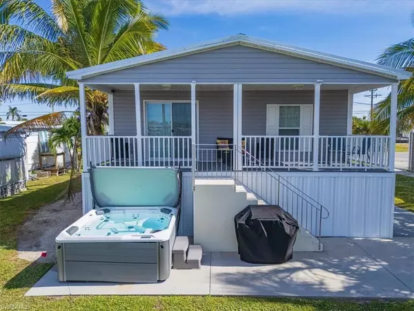 2801 York RD, St. James City, FL 33956