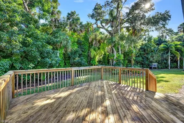 North Fort Myers, FL 33903,14630 Smokey Hollow LN