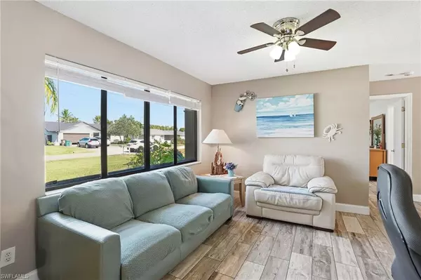 Cape Coral, FL 33914,242 SW 46th TER