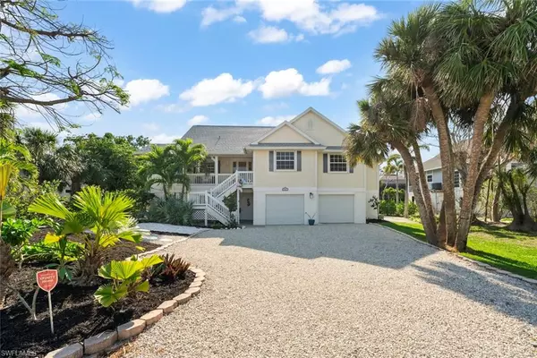 Sanibel, FL 33957,330 E Gulf DR