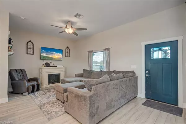 Labelle, FL 33935,7717 16th TER