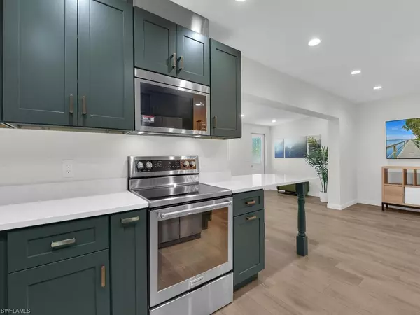 Fort Myers, FL 33919,1406 Loma Linda DR