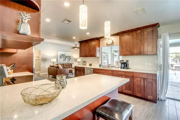 Cape Coral, FL 33990,1317 SE 21st ST