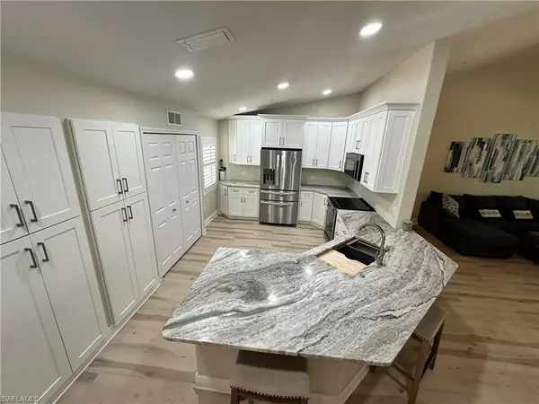 Fort Myers, FL 33908,11650 Marino CT #504