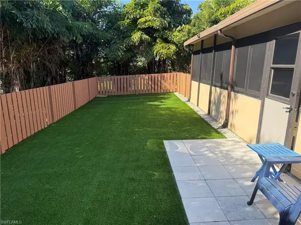 Fort Myers, FL 33908,6462 Royal Woods DR