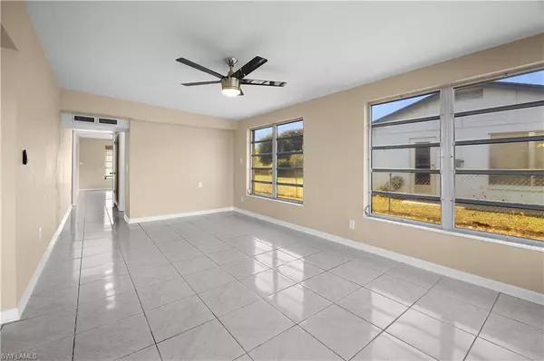 North Fort Myers, FL 33917,275 LAKEVIEW DR