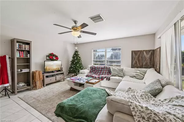 Lehigh Acres, FL 33972,1910 Lorna AVE