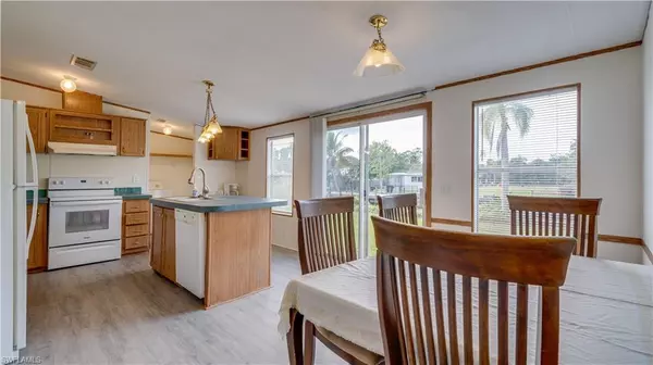 Fort Myers, FL 33905,2253 Queen Anne DR