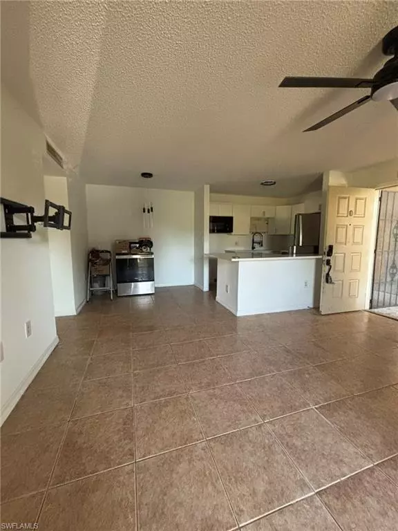 North Fort Myers, FL 33917,5713 Foxlake DR #1